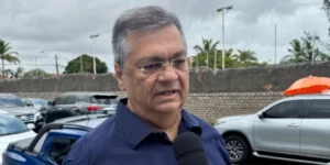 Flávio Dino vota em São Luís e destaca a importância e os desafios do combate às fake news