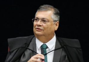 Por que insistem em colocar Flávio Dino como protagonista da política maranhense se ele agora é ministro do STF?