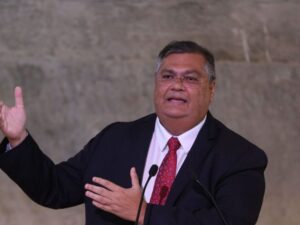 Flávio Dino vai à CCJ nesta terça esclarecer ações pós-8 de janeiro