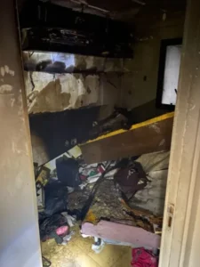 Apartamento em prédio na frente do Mateus do Renascença e casa no São Francisco pegam fogo, em São Luís