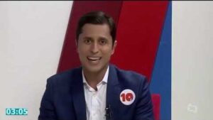 Enoque Mota agradece eleitor de Pastos Bons