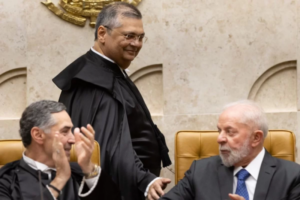 O voto de Dino contra ‘Poder Moderador’ das Forças Armadas