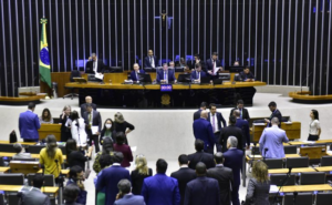 Câmara conclui votação da minirreforma eleitoral, que vai para o Senado