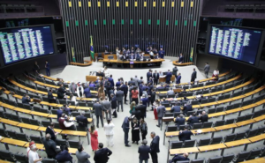 Câmara aprova regras para suspensão do mandato de deputado federal