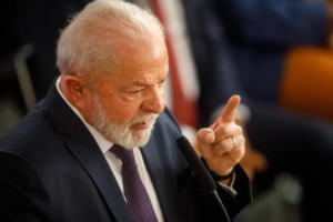 Lula sobre bolsonarismo: ‘Os malucos estão na rua’