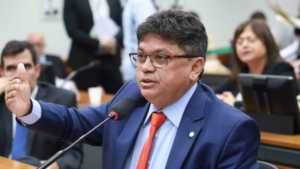 Jerry nega intransigência em candidatura do irmão em Colinas