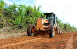 Calvet Filho entrega nova estrada na zona rural de Rosário