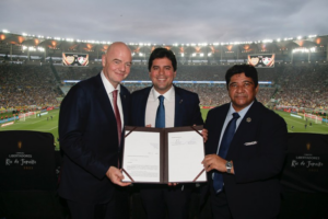 Fufuca entrega à FIFA proposta do Brasil de sediar mais uma Copa do Mundo