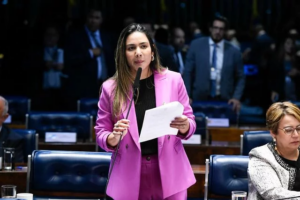 Ana Paula critica demora no corte da taxa Selic pelo Copom