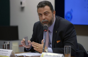 CPMI do 8/1 retoma trabalhos ouvindo convocado por bolsonaristas