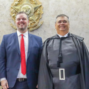 Rodrigo Lago atribui pobreza no MA a Temer e Bolsonaro e recebe chuva de críticas