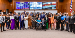 Fernando Braide presta justa homenagem a educadores físicos