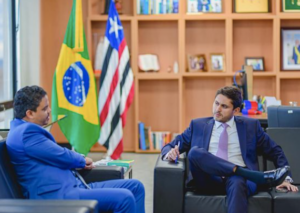 Luciano Genésio discute com Juscelino ampliação da telefonia móvel na zona rural e do programa ‘Banda Larga’ nas escolas de Pinheiro