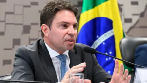 PF alcança mais um aliado de Jair Bolsonaro