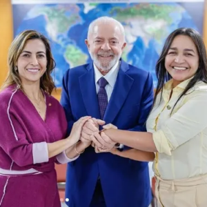 Eliziane trata de candidatura à presidência do Senado com Lula
