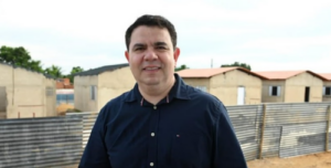 Eleições 2024: Prefeito de Balsas confirma utilização de ônibus escolares em evento político