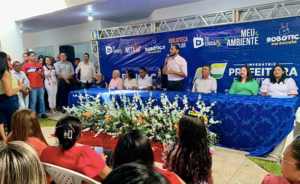 Assis Ramos entrega nova escola em Imperatriz