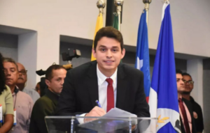 Justiça Eleitoral indefere candidatura de Ivo Rezende