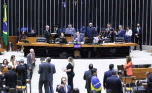 Lira diz que taxação das comprinhas de até US$ 50 vai manter empregos
