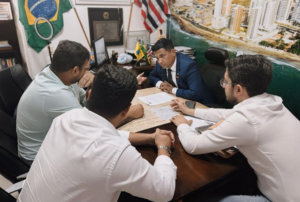Wellington recebe demandas de produtores da energia solar do MA