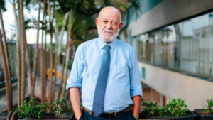 CNN: Dino ataca especialista em segurança, mas descobre que ele é do PT