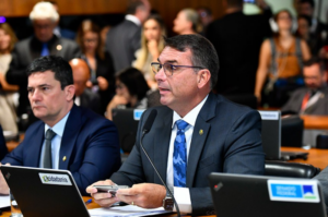 Comissão do Senado aprova restrição de ‘saidão’ para presos condenados