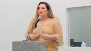 Juiz afasta Luciana Trinta do cargo de prefeita de Araioses