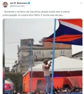 Bolsonaro ironiza Dino em vídeo com ‘desfile de fuzis’ em favela