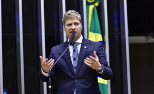 Câmara discute prisões e prerrogativas dos advogados relacionados ao 8 de janeiro