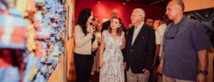 Ao lado de Sarney, Iracema Vale visita o ‘Salão de Arte 30 Cores em Maio’