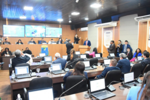 Câmara não julga Domingos Paz por falta de quórum; saiba quem faltou