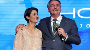 Polícia investiga se cachorro de Bolsonaro e Michelle foi assassinado