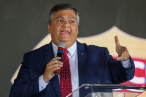 Novo quer esclarecimentos de Dino sobre câmeras de segurança
