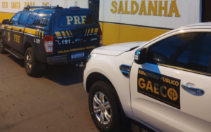 Dino criticou em dezembro uso da PRF em ações fora de rodovias