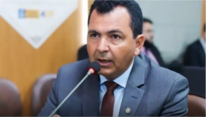 Domingos Paz renuncia ao mandato, mas não evita cassação