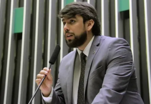Pedro Lucas cria frente sobre exploração de petróleo na Margem Equatorial