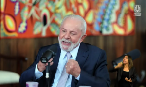 Lula passa por exames em hospital de São Paulo
