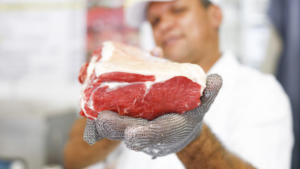 Apenas cinco deputados do MA não votaram a favor de isenção para carnes