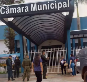 URGENTE! Gaeco faz buscas na Prefeitura, Câmara e casas de vereadores