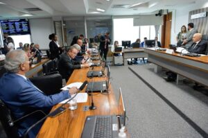 Senado descarta alíquota máxima para ICMS na energia e comunicação Fonte: Agência Senado