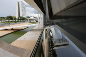 Sancionado Orçamento para 2024; Lula veta emendas de comissão Fonte: Agência Senado
