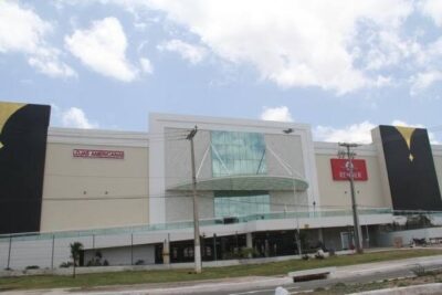 Veja Agora: Família de Policial é assaltada dentro de shopping em São Luís