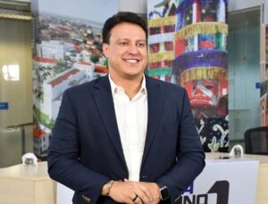 Camarão comenta saída da Seduc e diz que teve ‘conversa franca e agradável’com Brandão