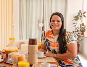 Allana Abreu é multada por propaganda eleitoral antecipada