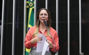 Comissão da Câmara aprova projeto que aumenta pena de feminicídio para até 40 anos
