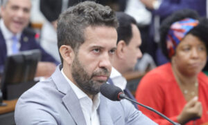 Vergonha… O país da impunidade!!! Boulos salva Janones de acusação de rachadinha no Conselho de Ética… Um lamaçal!!!