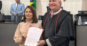 TJMA empossa Maria do Socorro Carneiro como primeira desembargadora em vaga exclusiva para mulheres