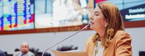 Deputadas repudiam ataque de Léo Costa à Iracema