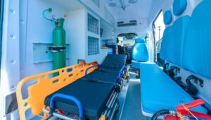 Hospital de Barreirinhas recebe moderna ambulância do governo Brandão