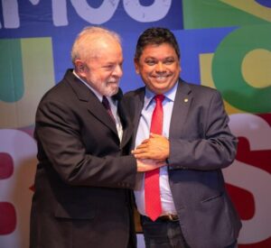 Lula diz que só subirá em palanques em campanha contra ‘adversários ideológicos’